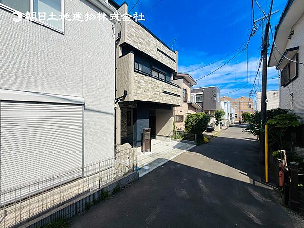 【現地写真:令和8年8月中旬完成予定】※同メーカーのモデルハウスがございます。