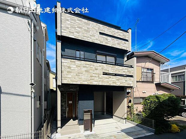 【現地写真:令和8年8月中旬完成予定】※同メーカーのモデルハウスがございます。