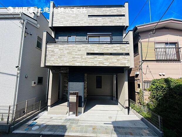 【現地写真:令和8年8月中旬完成予定】※同メーカーのモデルハウスがございます。