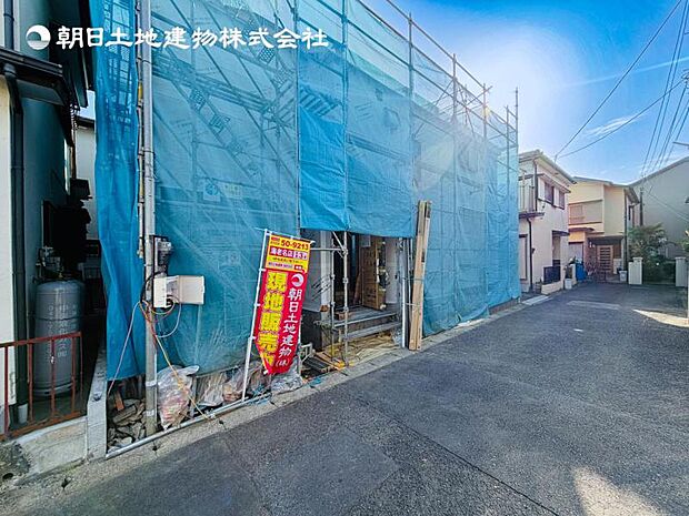 【現地外観：令和8年7月下旬完成予定】※同メーカーのモデルハウスの見学が可能です。