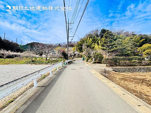 【現地写真：令和8年8月中旬完成予定】※同メーカーのモデルハウス見学可能です。