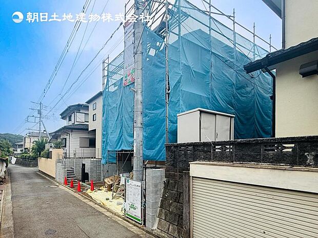 【現地写真：令和8年9月中旬完成予定】※同メーカーのモデルハウスがございます。