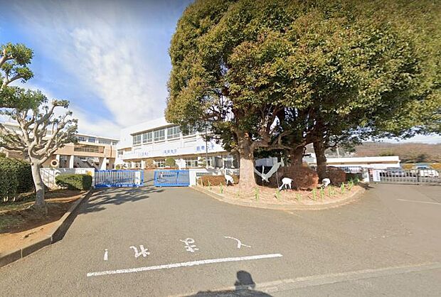 【鶴巻小学校】1440ｍ　みんなで一致団結して何かをやり遂げる気にさせてくれる先生が多いです。「楽しい！」と言える学校生活を送れます。