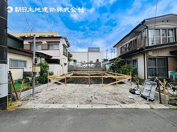 【現地外観：令和8年8月完成予定】※同メーカーのモデルハウスございます。