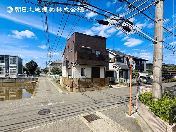 【現地外観】築浅注文住宅となります！まずはご内見ください！