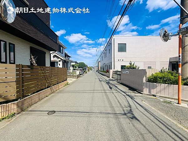 【現地外観】築浅注文住宅となります！まずはご内見ください！