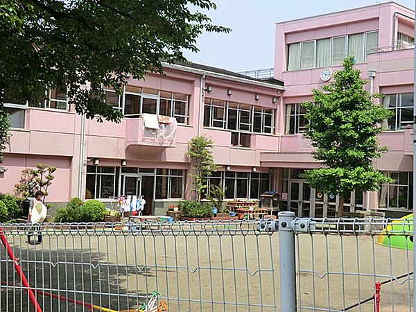 【さくらい幼稚園】320ｍ　豊かな自然に囲まれた幼稚園で子供たちものびのび育ちます。