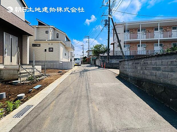 【現地外観:令和8年7月上旬完成予定】※同メーカーのモデルハウスございます。