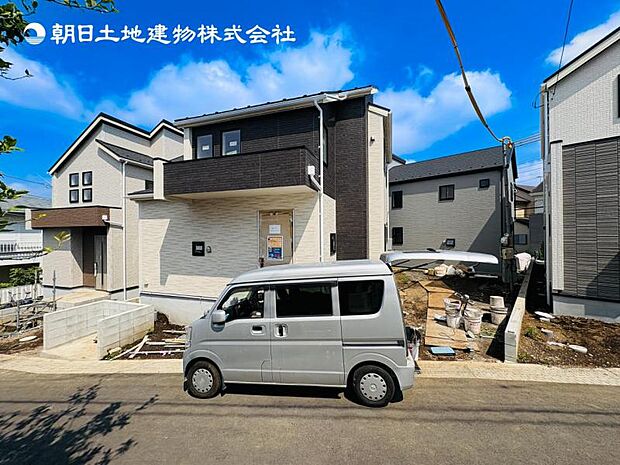 【現地外観:令和8年7月上旬完成予定】※同メーカーのモデルハウスございます。