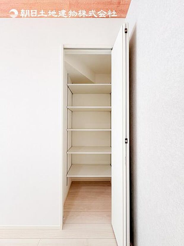 【収納】適材各所にあり、お部屋の中をすっきりと見せることが出来ます!
