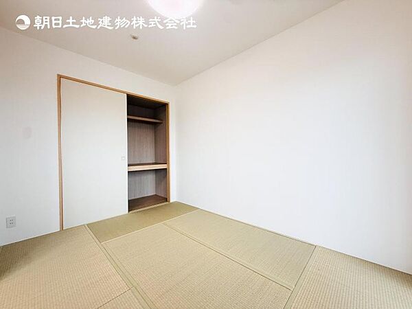 【和室】お子様の遊び場や客間など様々な使い方が出来ます！