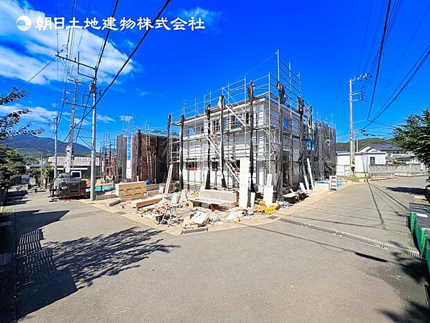 【現地写真：令和8年11月上旬完成予定】※同メーカーのモデルハウスございます。