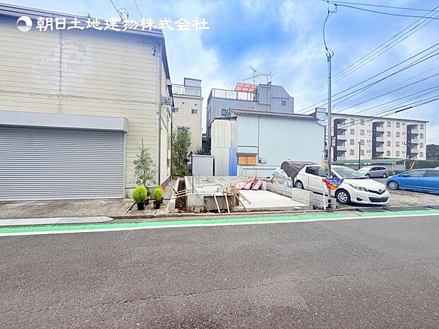 【現地外観:令和8年12月下旬完成予定】※同メーカーのモデルハウスございます。
