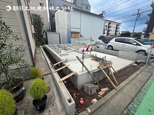 【現地外観:令和8年12月下旬完成予定】※同メーカーのモデルハウスございます。