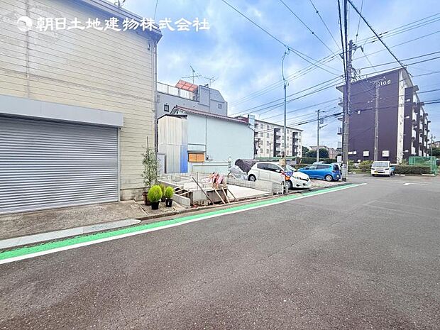 【現地外観:令和8年12月下旬完成予定】※同メーカーのモデルハウスございます。