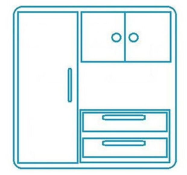 【カップボード（食器棚）】キッチン同メーカーのカップボードを標準設置。リビングから見える部分もキッチンと同じパネルなのでお洒落に見えます。