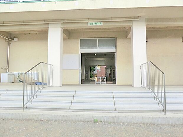 【成瀬小学校】2220m 沢山の生徒に愛される小学校です