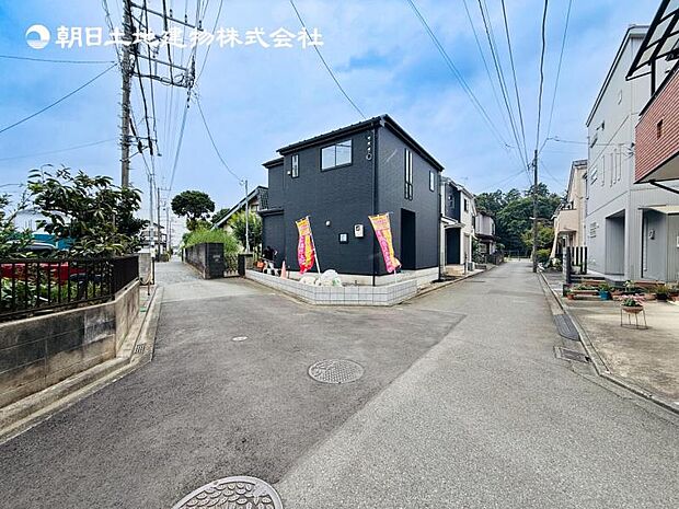 【現地外観：令和8年10月下旬完成予定】※同メーカーのモデルハウスございます。