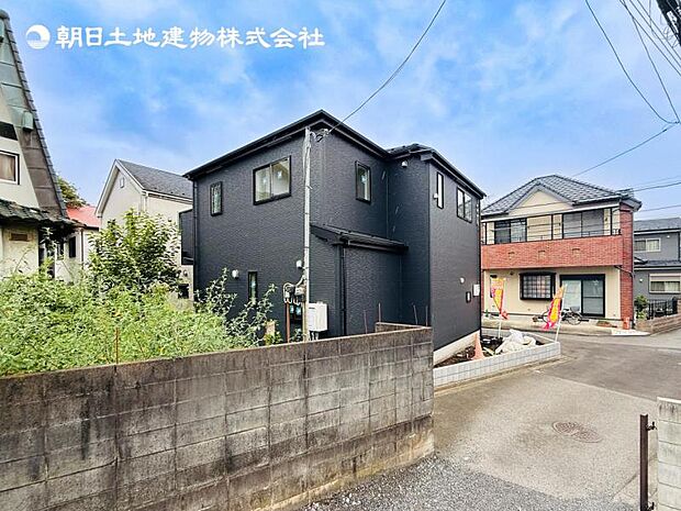 【現地外観：令和8年10月下旬完成予定】※同メーカーのモデルハウスございます。