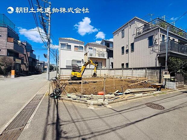 【現地写真：令和8年11月上旬完成予定】※同メーカのモデルハウスございます！！