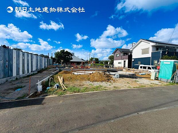 【現地外観：令和8年10月完成予定】※同メーカーのモデルハウスがございます。