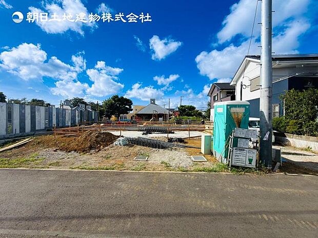 【現地外観：令和8年10月完成予定】※同メーカーのモデルハウスがございます。