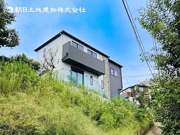 【現地外観:令和8年8月末完成予定】※同メーカーのモデルハウスございます。