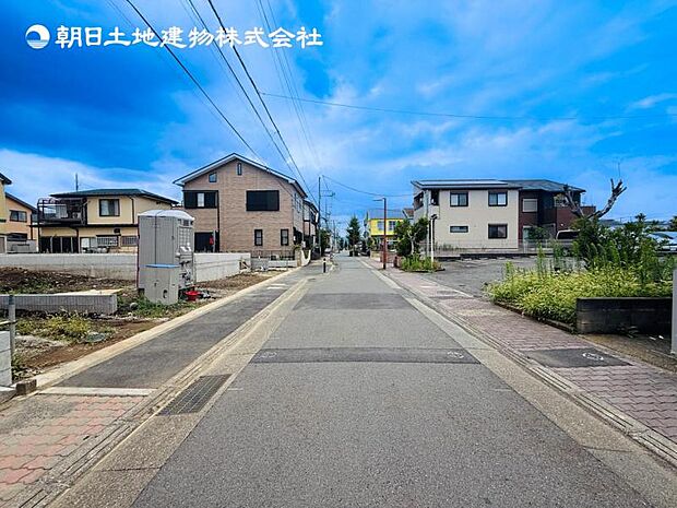 【現地外観:令和8年10月完成予定】※同メーカーのモデルハウスございます。