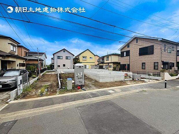 【現地外観:令和8年10月完成予定】※同メーカーのモデルハウスございます。
