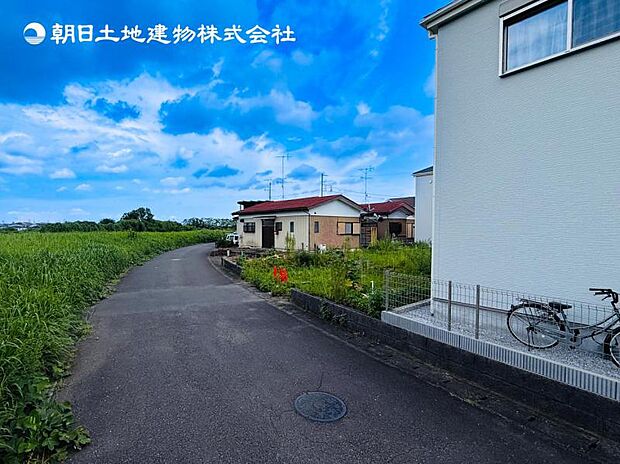 【現地外観:令和9年1月下旬完成予定】※同メーカーのモデルハウスございます。