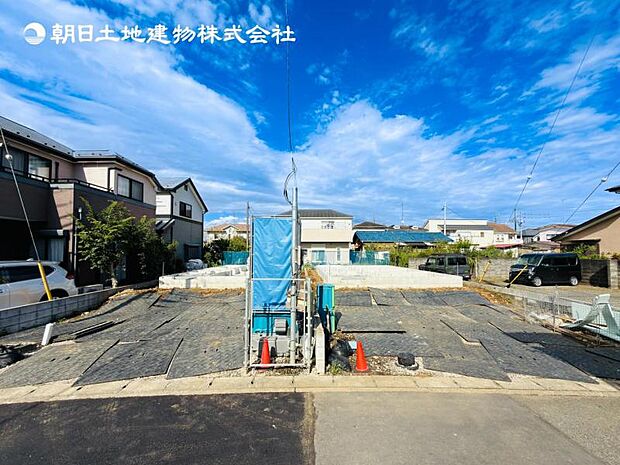 【現地外観：令和8年12月完成予定】※同メーカーのモデルハウスございます。