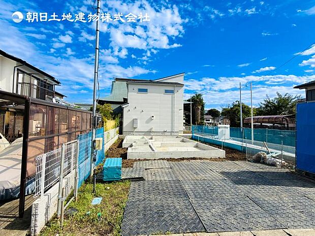 【現地外観：令和8年12月完成予定】※同メーカーのモデルハウスございます。