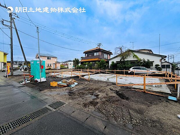 【現地外観:令和9年1月下旬完成予定】※同メーカーのモデルハウスございます。