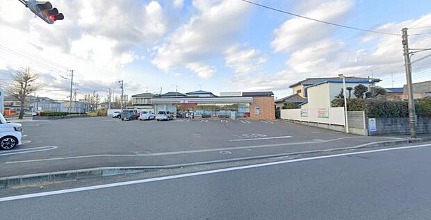 【セブンイレブン 厚木上依知店】 260m 店内は広いです。トイレもきれいです。