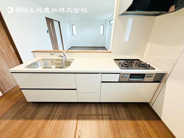 【キッチン】キッチンワークしながら大切な家族との会話を楽しむ。家族のコミュニケーションが生まれるキッチンです!