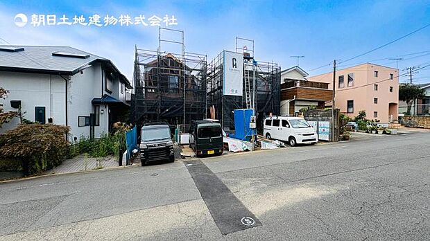 【現地外観:令和8年12月完成予定】※同メーカーのモデルハウスございます。
