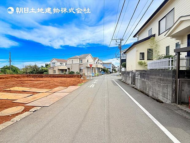 【現地外観：令和9年2月下旬完成予定】※同メーカーのモデルハウスございます。