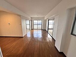 ＦＯＵＲＭ−レジデンス東園田 6階3LDKのリビング/ダイニング