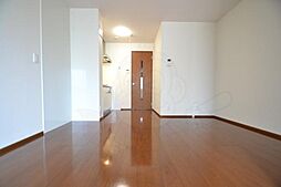 ロイヤルメゾン 203