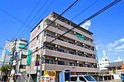 クリスタルプラザ 3階 築27年2ヶ月の賃貸物件