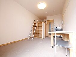 東武伊勢崎線 獨協大学前駅 徒歩4分の賃貸マンション 2階1Kのリビング/ダイニング