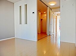 JR武蔵野線 越谷レイクタウン駅 徒歩8分の賃貸アパート 1階1LDKのリビング/ダイニング