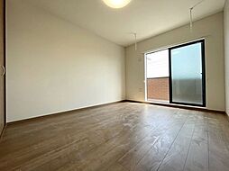 グランドキャメル草加 1階1Kのリビング/ダイニング