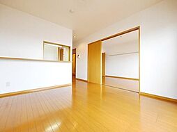 東武伊勢崎線 草加駅 バス5分 新堀下車 徒歩3分の賃貸マンション 4階2LDKのリビング/ダイニング