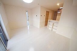 JR武蔵野線 越谷レイクタウン駅 徒歩15分の賃貸アパート 2階1LDKのリビング/ダイニング