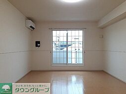 エスカレントIII 2階1LDKのリビング/ダイニング