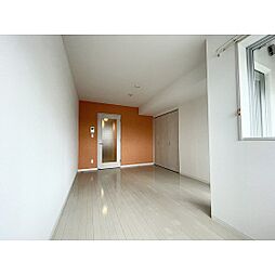 ゾンネモント子平町 415 4階1Kのリビング/ダイニング