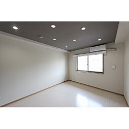 POTTERIE 4階1Kのリビング/ダイニング