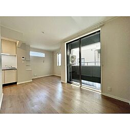 トゥリパーノ上杉 103 1階ワンルームのリビング/ダイニング