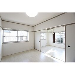 アーバンハイツ中江 201 2階2Kのリビング/ダイニング